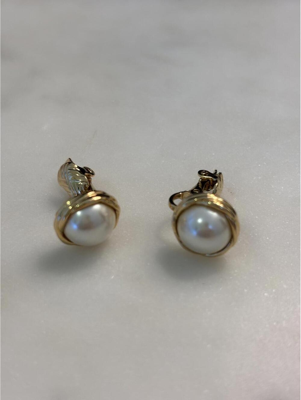 Elegant Gold Tone Pearl Clip-On Earrings